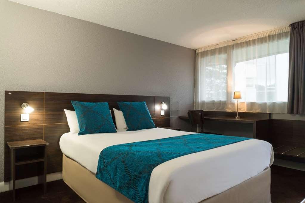 Sure Hotel By Best Western Biarritz Aeroport Anglet Zimmer foto